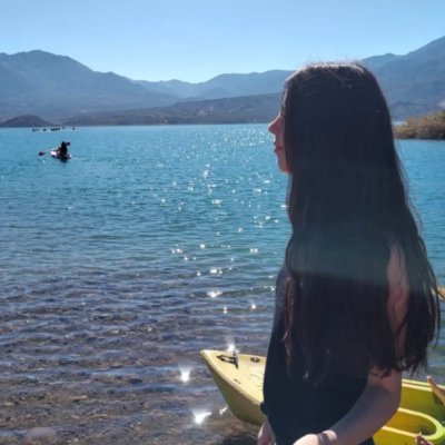 Renataboos's profile picture. 🦷