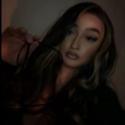 leila_srrzn's profile picture. 🐺🐺