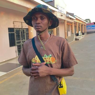 arthurgadama's profile picture. @WorldGoneMad🌍
BabyBoi💚🐍