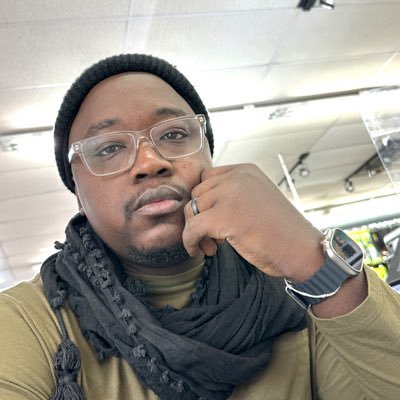 papasamida's profile picture. 