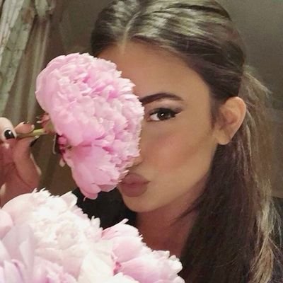 toopretty4this_'s profile picture. currently obsessed with evajacks, nikobran, vaughnyulian, danteamara & jerejean 💕✨