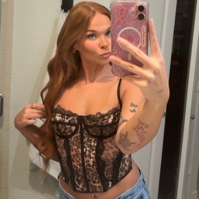 alexiscurler's profile picture. michigan