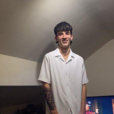 reece06x's profile picture. 