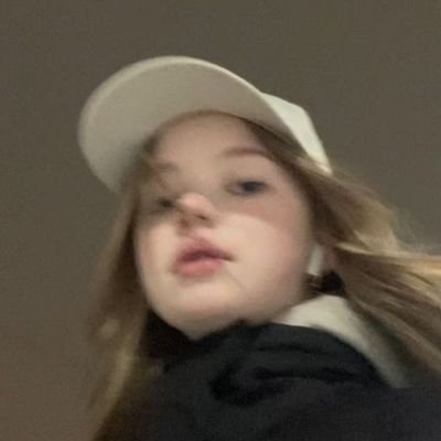 bisusunbeaq's profile picture. 