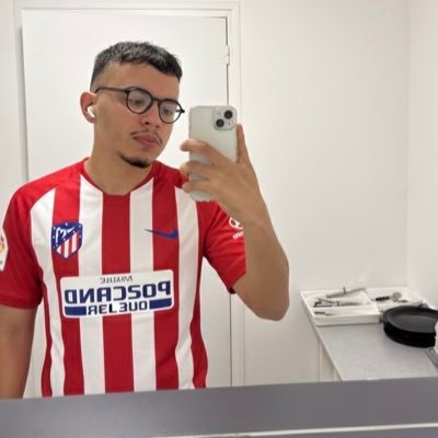 ittheanis's profile picture. @psg_inside