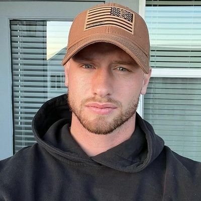 vgggccffc's profile picture. ⚽ Goalkeeper of my own destiny, striker of bad decisions.
🥅 Goals are just happy accidents for me.
🍕 Training fueled by snacks and sarcasm.