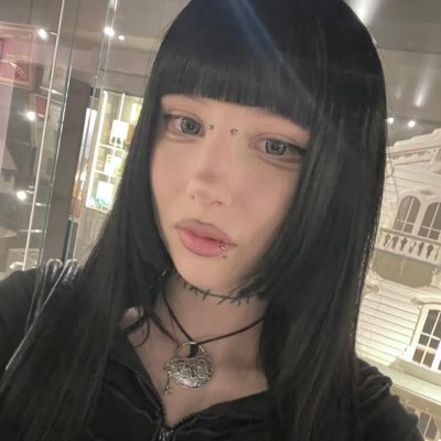 riasdaze's profile picture. findom | @riasbank