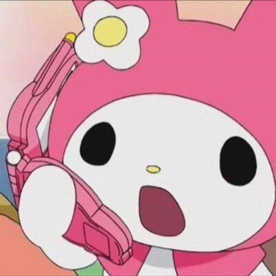 cornmoonnn's profile picture. 