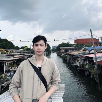 Bounjong's profile picture. 