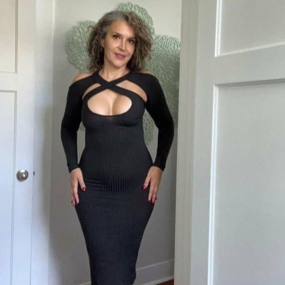 Alexandril2935's profile picture. I am a simple woman