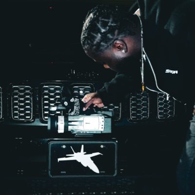 archivcatalog's profile picture. Creative Director 🛩️ | Lifestyle Visuals 🎞️