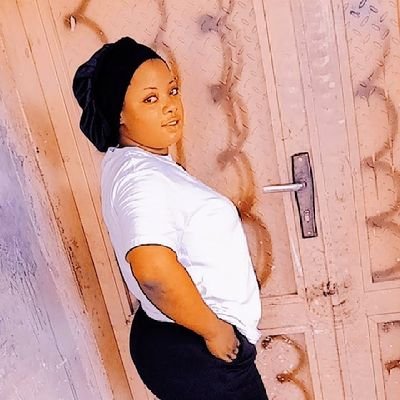 EmifeTemil91870's profile picture. 