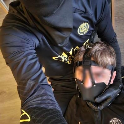 substolys's profile picture. 🇨🇵 French Sub Boy. 🏳️‍🌈Bi. 2️⃣0️⃣yo.
In to 🧦👟/🪖🥾/⚫️.