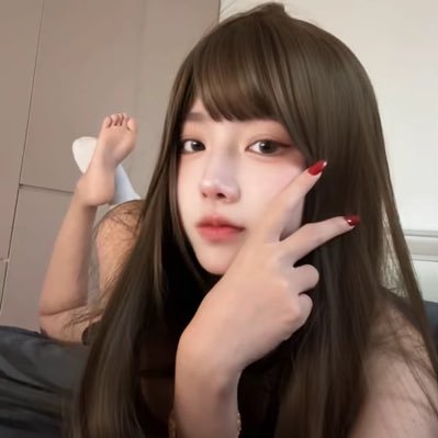 qiderijiben's profile picture. 更多精彩内容🚪38 其他不回 | 置顶推广自辨