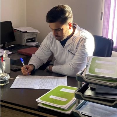 AmirZl114968's profile picture. 