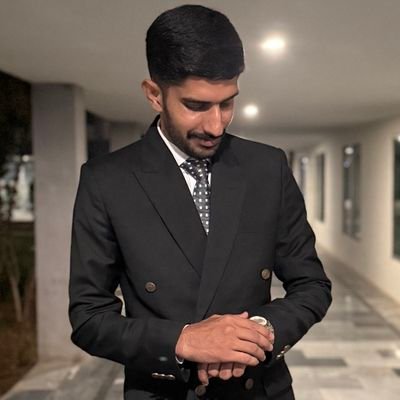 UsmanAbid2001's profile picture. Tum mein or babar azam!❤️

Surgery'26