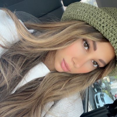 sarinnaaam's profile picture. sarinafit._