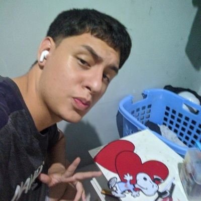 DannoZambrano's profile picture. 17yo

doorsito mi única adipsion