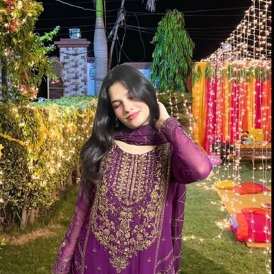 aeennaa11's profile picture. 19