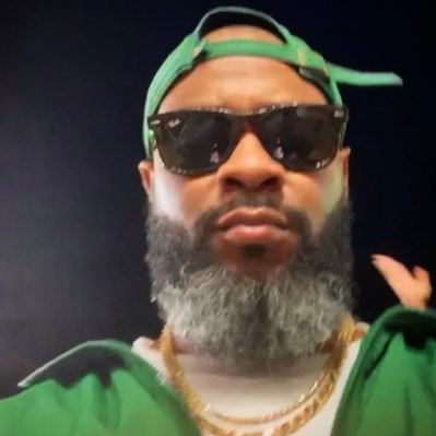 teoBeenchll's profile picture. women&gadgets;;