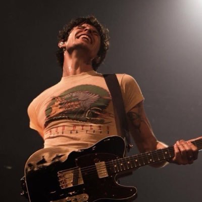 inwnderr's profile picture. shawn mendes as my life’s soundtrack