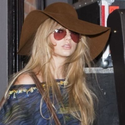 naleyjaceys's profile picture. live laugh love taylor swift and bluelance