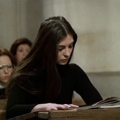 begumsylviia's profile picture. 🦢