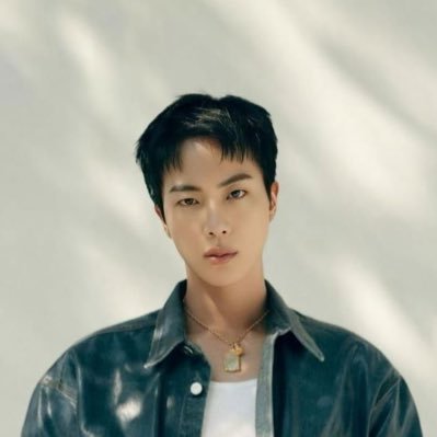 ilovechawal's profile picture. dark is over⋆⭒˚.⋆