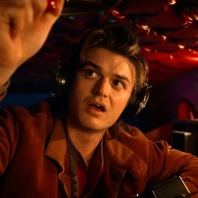 DJOVER1T's profile picture. |23| she/her ~just a nerd tbh~