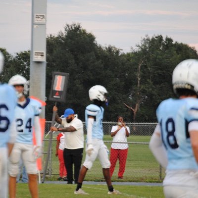 djblurredyou's profile picture. Wr/db
5’11 , 140
4.5⏱️
contact 3213478162
GPA 3.4
c/o 27
Hard working dm for film