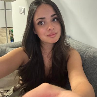 ariadnaaguiiree's profile picture. 