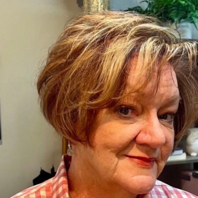 JaneMoody373915's profile picture. I love morning walks on the beach, Art, painting, Nature, gardening. Just Happy w/n the Life God has blessed me!      Happy in serving others for Christ. 🌷🪴🌸