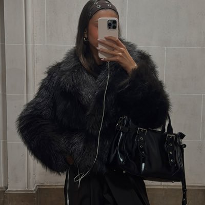 lrncbll's profile picture. 