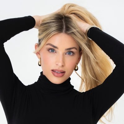 camryynbaylee's profile picture. political commentator, M.S National Security, Former-Trump WH Offical, WH Correspondent, D1 Cheerleader.