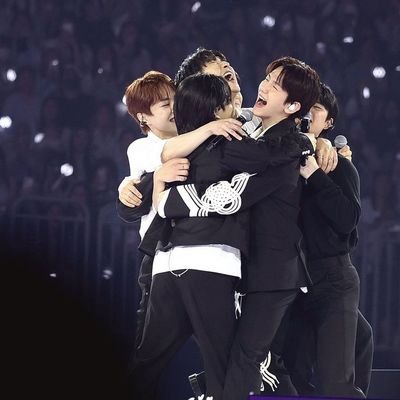 EXOANGELSOT9's profile picture. EXO is my HOME🖤OT⁹+³

.

.

.

.

.

.

.

.

.

.

.

.

.

.

.

IRIS
https://t.co/Xm5ttQkGfw
^^
Army✖
local✖
SM stan✖