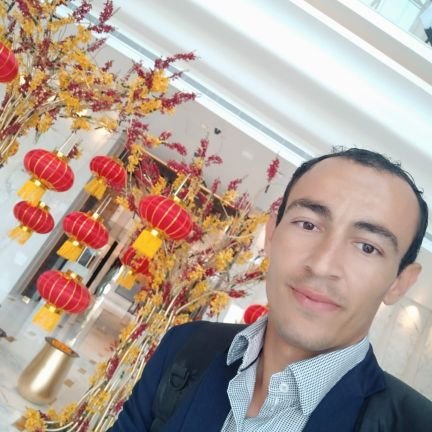 EmadNagehUK's profile picture. 