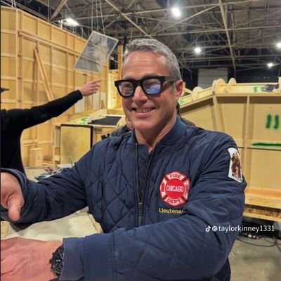 TaylorK97380's profile picture. Hello everyone it me Taylor Kinney