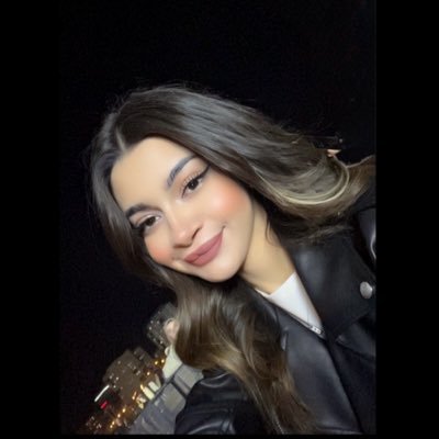 beyzaikndz's profile picture. 