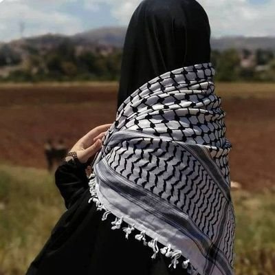 Decemberist84's profile picture. قبلت جبين ابي وامى في كفنهما فعن اى حزن 
تتحدثون 💔💔
DM🚫🚫