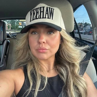 snikki35's profile picture. Ride the wave 🌊