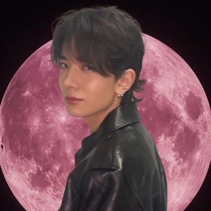 Kingkuromii's profile picture. I'm just a Heejakehoon girl 🎀
03'
🐧