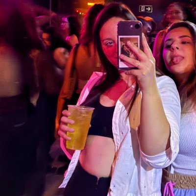 BritoKethelen's profile picture. gostosa e chorona.