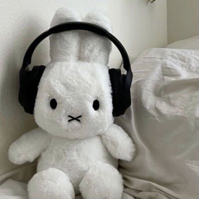 alfks3316's profile picture. 🍓+🍑=🍀