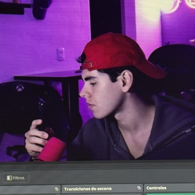 xwlumpy's profile picture. Soy buena onda || 1 año haciendo streams Twitch Partner💜