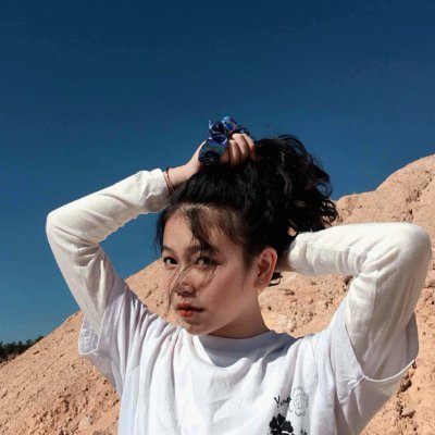 KarolineZi87511's profile picture. 