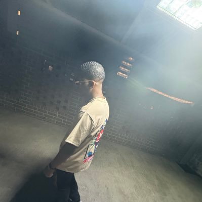 sheluvflyty's profile picture. 