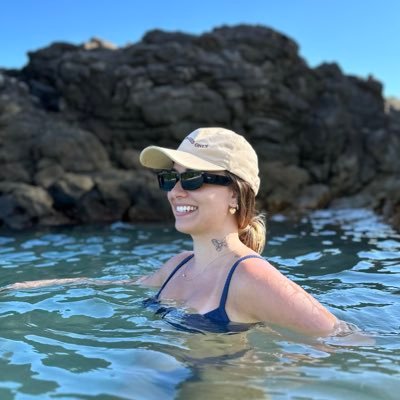 louiseppaco's profile picture. Longe se vai quem acredita. 🤍