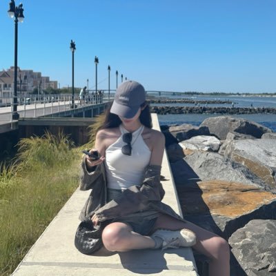 rong_eddy's profile picture. We are one사랑하자