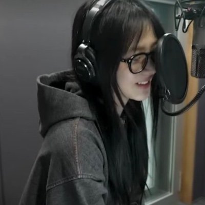 itzyjeanz's profile picture. ⋆˙⟡♡  — kpop ggs enthusiast ⟡