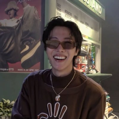 hobi_besitos's profile picture. i love yuta & brenda 💕29 💕 @toutaeamore 💕@satosugusbaby 💕